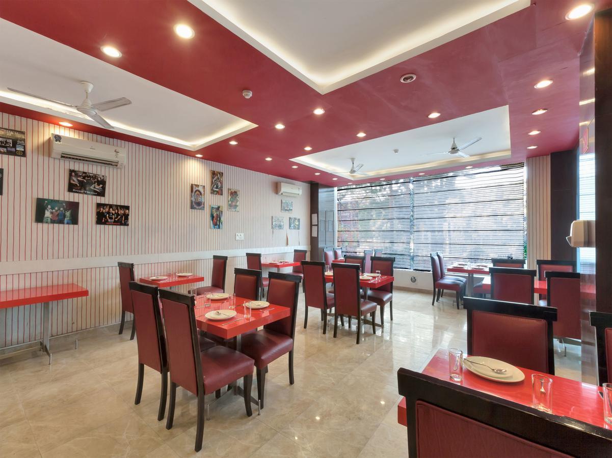 Oyo 9841 The Vivir 1 Noida Exterior foto