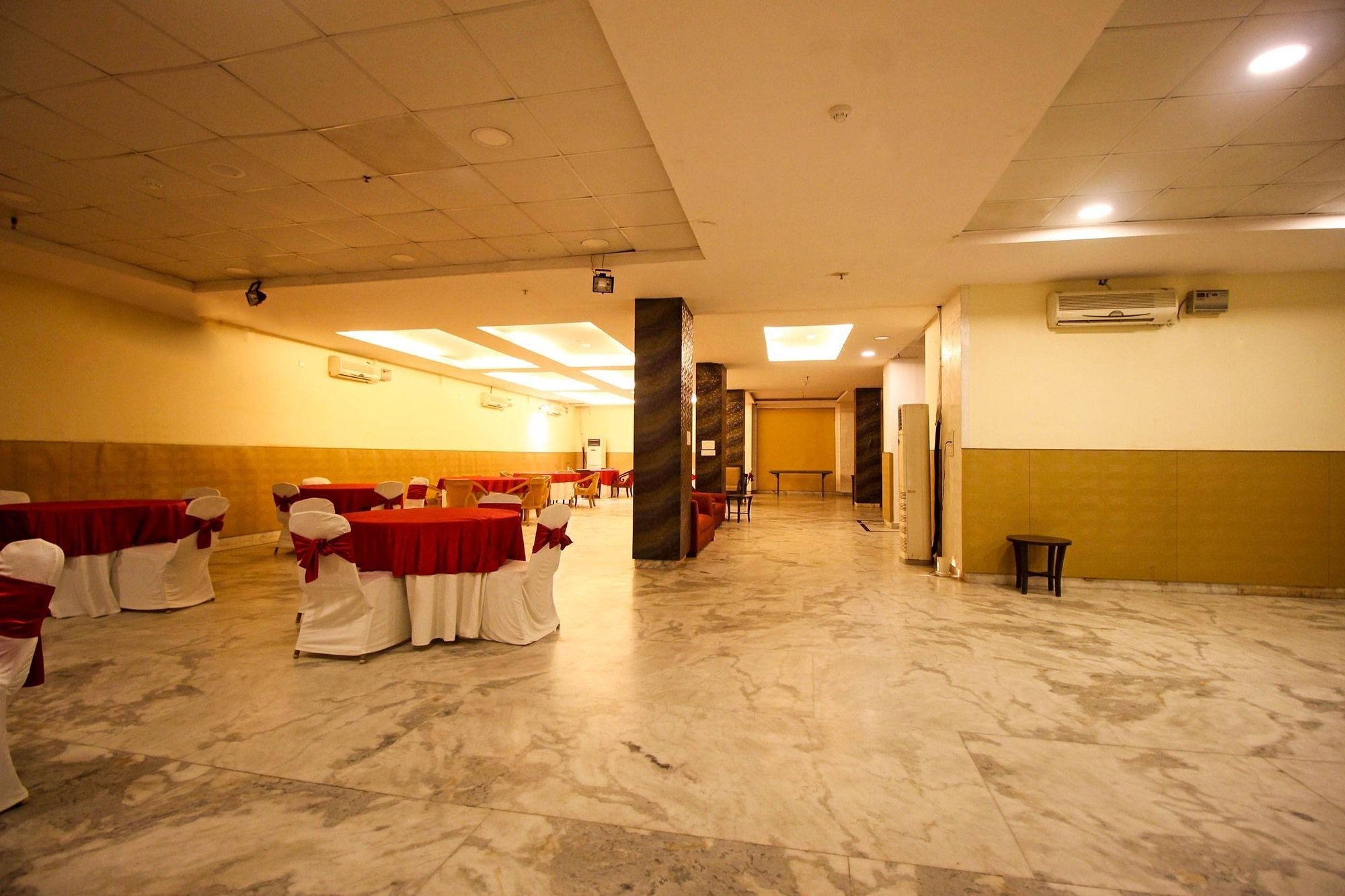 Oyo 9841 The Vivir 1 Noida Exterior foto
