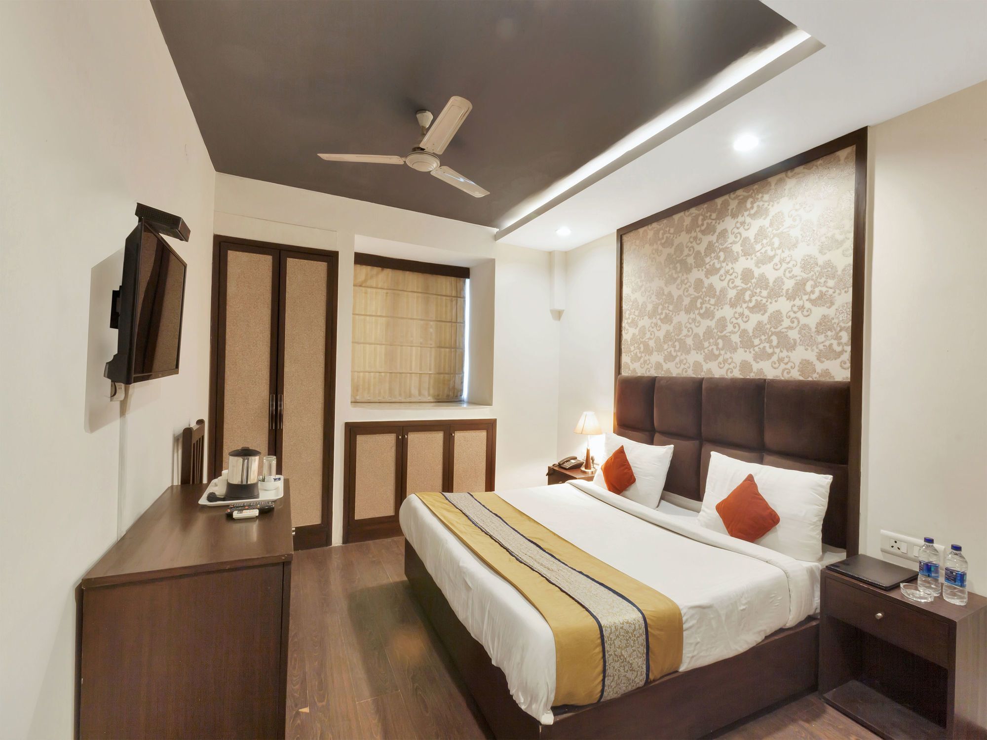 Oyo 9841 The Vivir 1 Noida Exterior foto