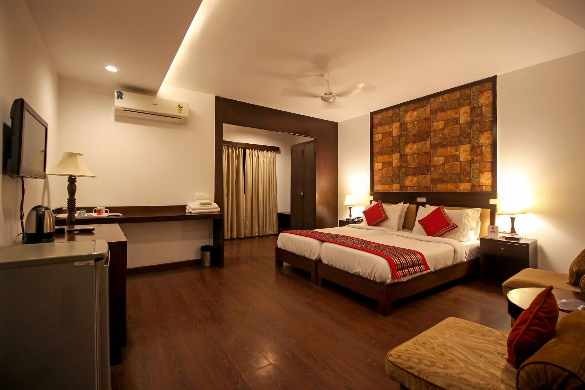 Oyo 9841 The Vivir 1 Noida Exterior foto